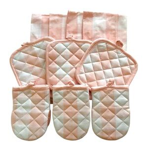 Blush and White Kitchen Towels, Pot Holders and Oven Mitts Set